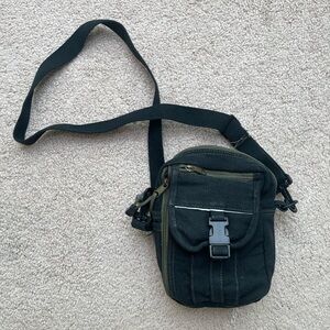 Black & Olive Crossbody